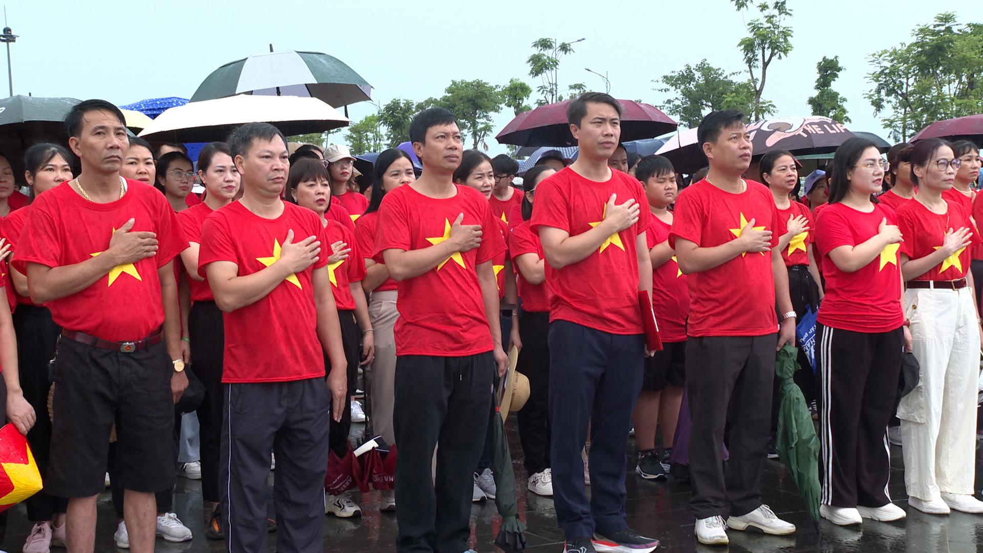 Phường Hà Nam tổ chức sự kiện “ Cùng Việt Nam tiến bước” trên địa bàn phường.